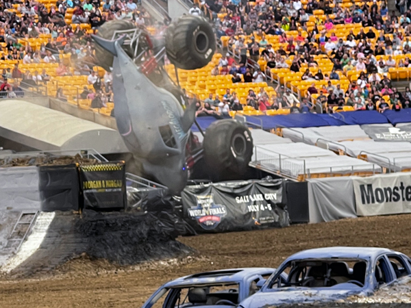 Megalodon Monster Truck