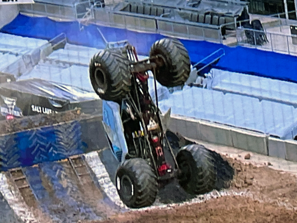 Megalodon Monster Truck