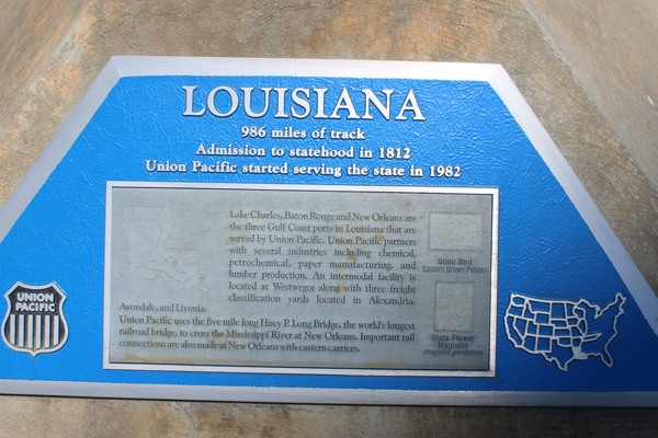Louisiana had 986  miles of track