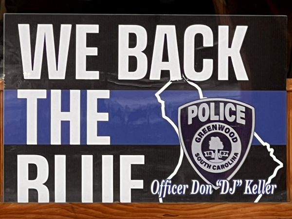 We back the Blue sign