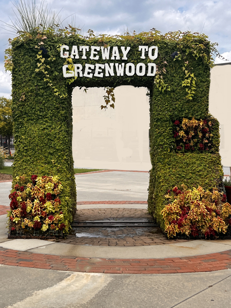 atweay to Greenwood