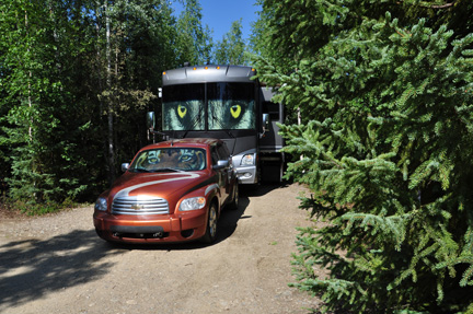 the RV and toad of the two RV Gypsies
