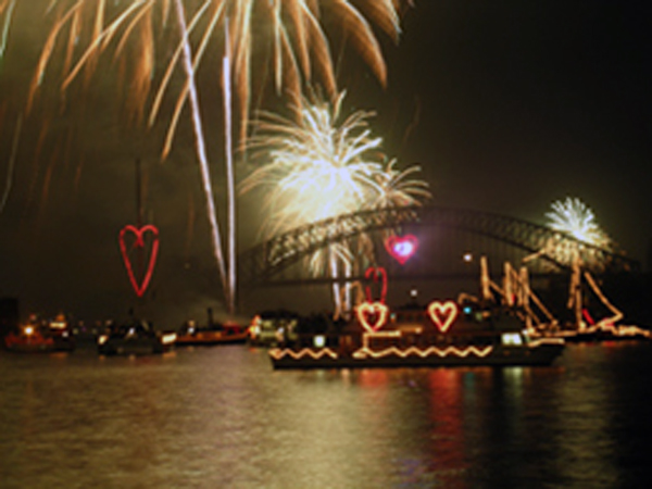 fireworks on the Sydney Bridge