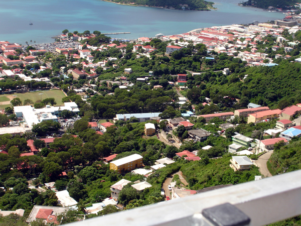 houses above Magens Bay