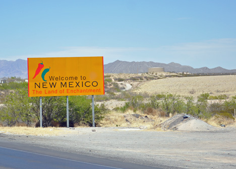 Welcome to New Mexico sign