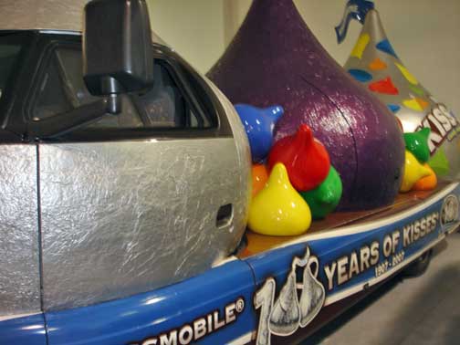 Hershey's Kiss Mobile